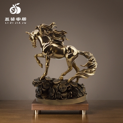 創(chuàng)新工藝，財(cái)富象征 鑄銅樹(shù)脂發(fā)財(cái)馬辦公室擺件